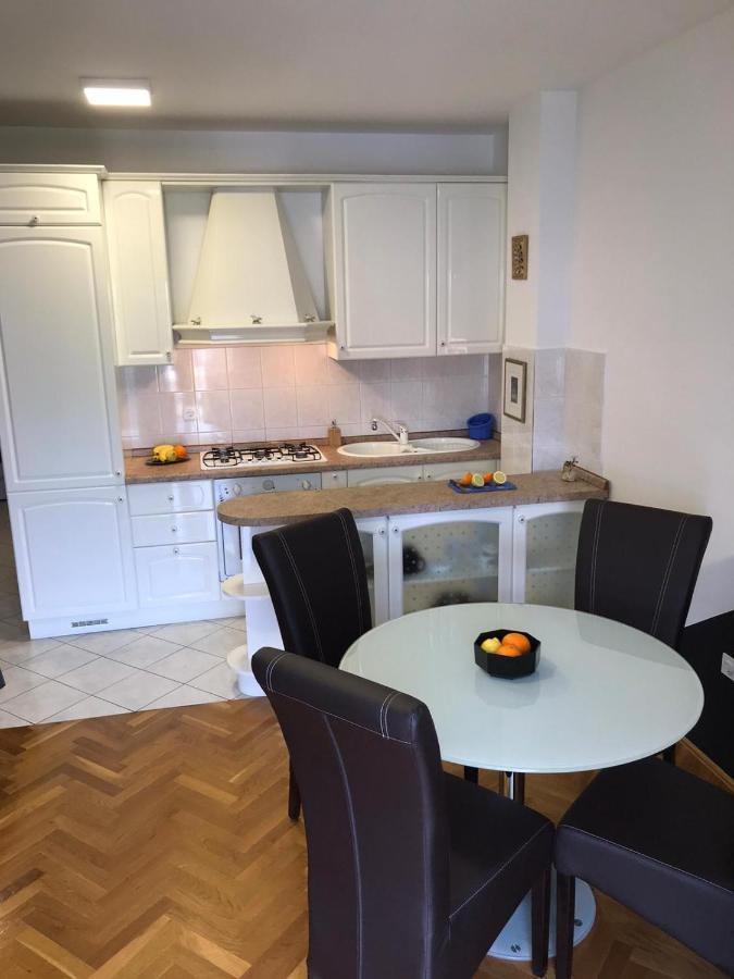 Apartman Jumic Malinska Eksteriør billede