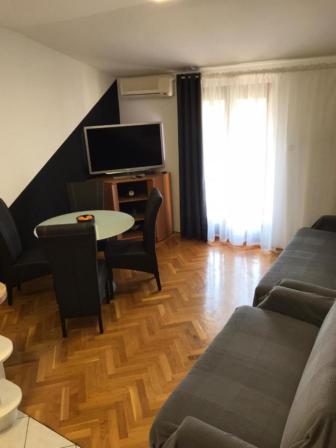 Apartman Jumic Malinska Eksteriør billede